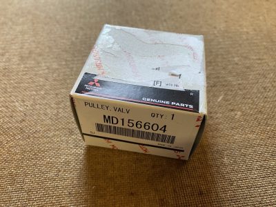 MD156604 Galet enrouleur distribution E4-9