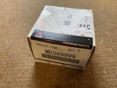 MD369999 Galet tendeur distribution E4-9