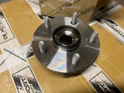 43550-52010 Moyeu de roue avant complet GR Yaris (43501C 43502C)