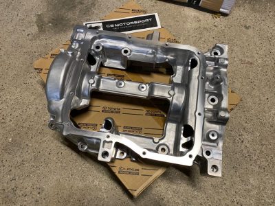 12101-18050 Semelle inférieure carter huile moteur GR Yaris (12101)