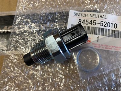 84545-52010 Capteur position neutre / point mort boite vitesses GR Yaris BVM (84545)