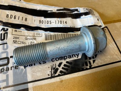 90105-17014 Vis type B jambe amortisseur avant / porte moyeu GR Yaris (43211K 43212D)