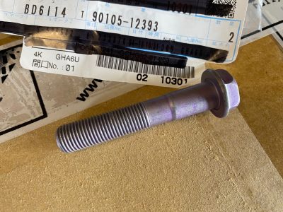 90105-12393 Vis biellette barre stabilisatrice arrière GR Yaris